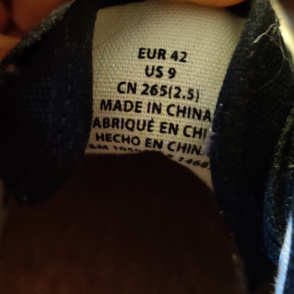 Black Sneakers - Picture 2 of 3